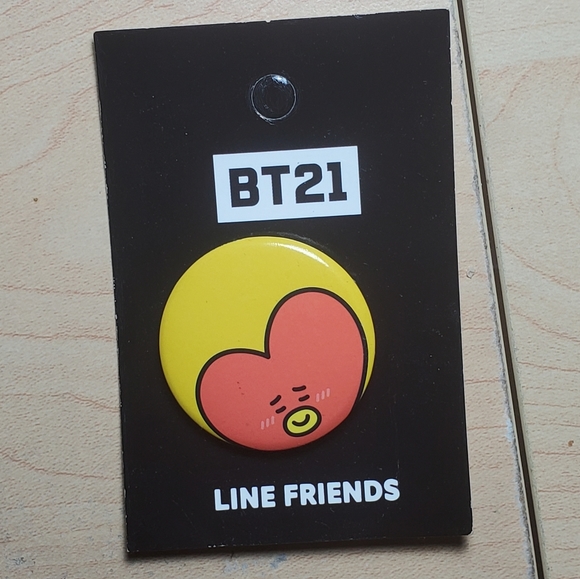 OFFICIAL BT21 PINS NEW!! - Picture 6 of 9